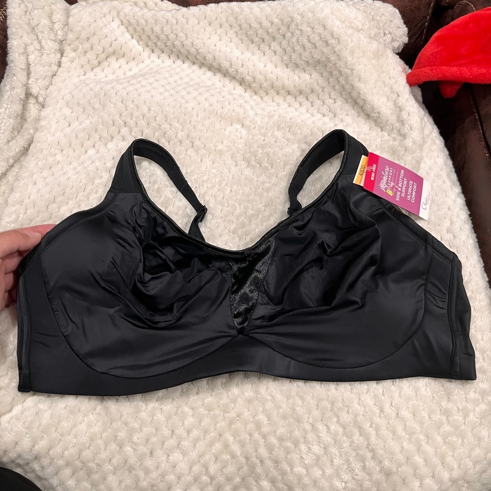 🌻Olga 42DD Wireless Black Satin Bra